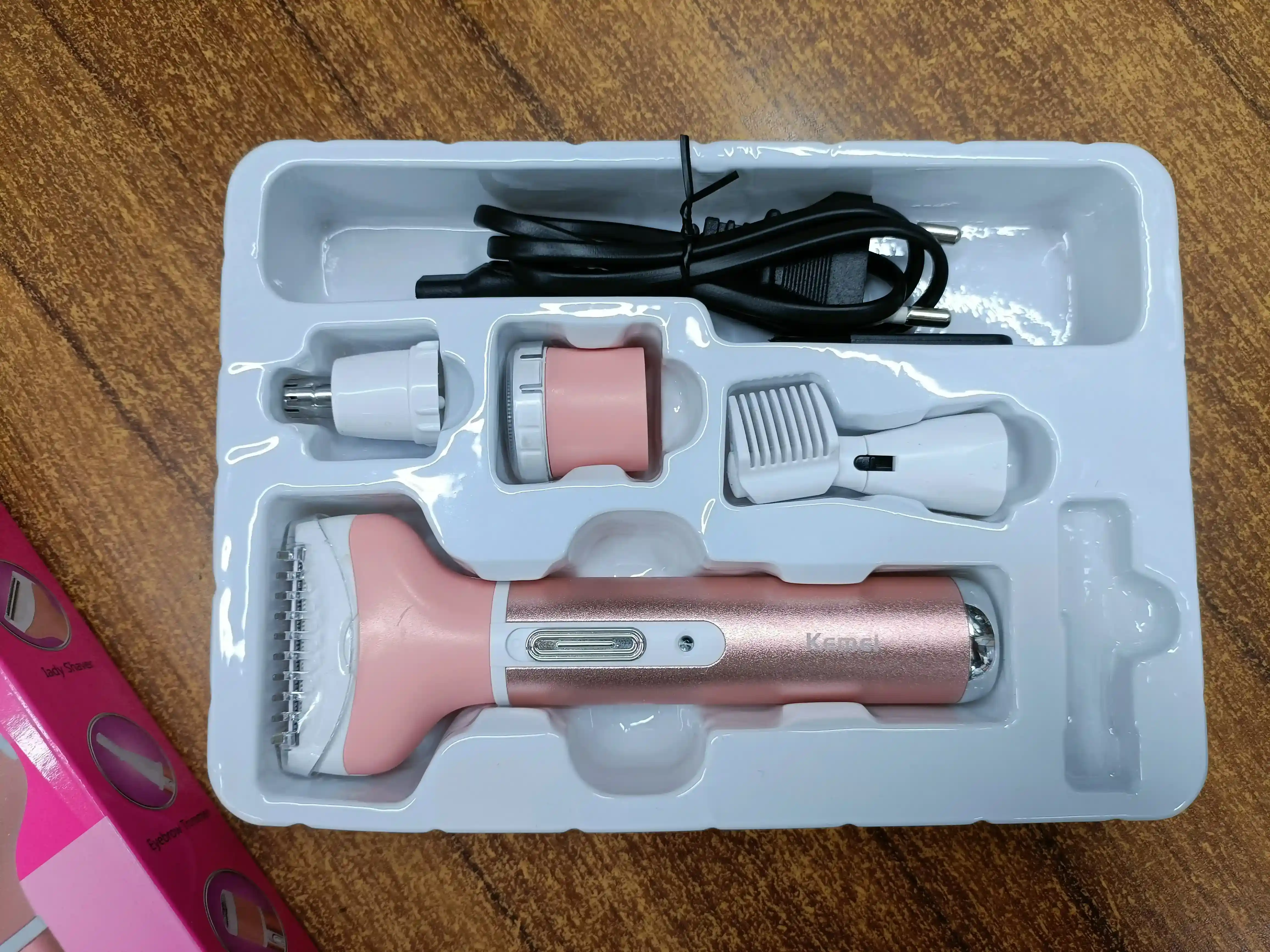 Kemei km -6637 Electric rechargeable trimmer(for women)